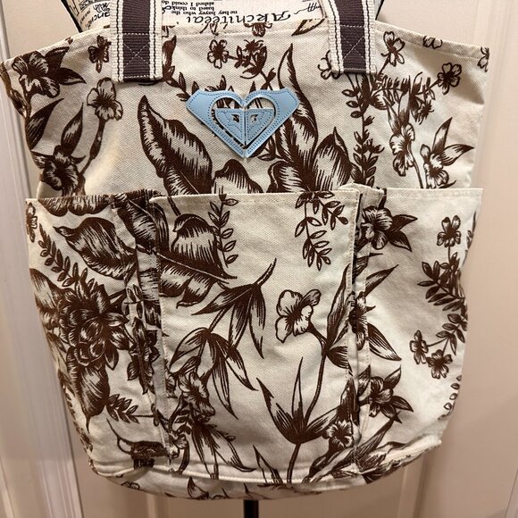 Roxy Tote Bag brown and white botanical floral pattern with blue logo - Picture 3 of 10
